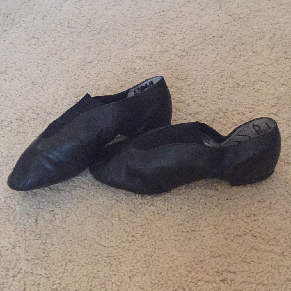 Bloch Jazz Shoe with box
